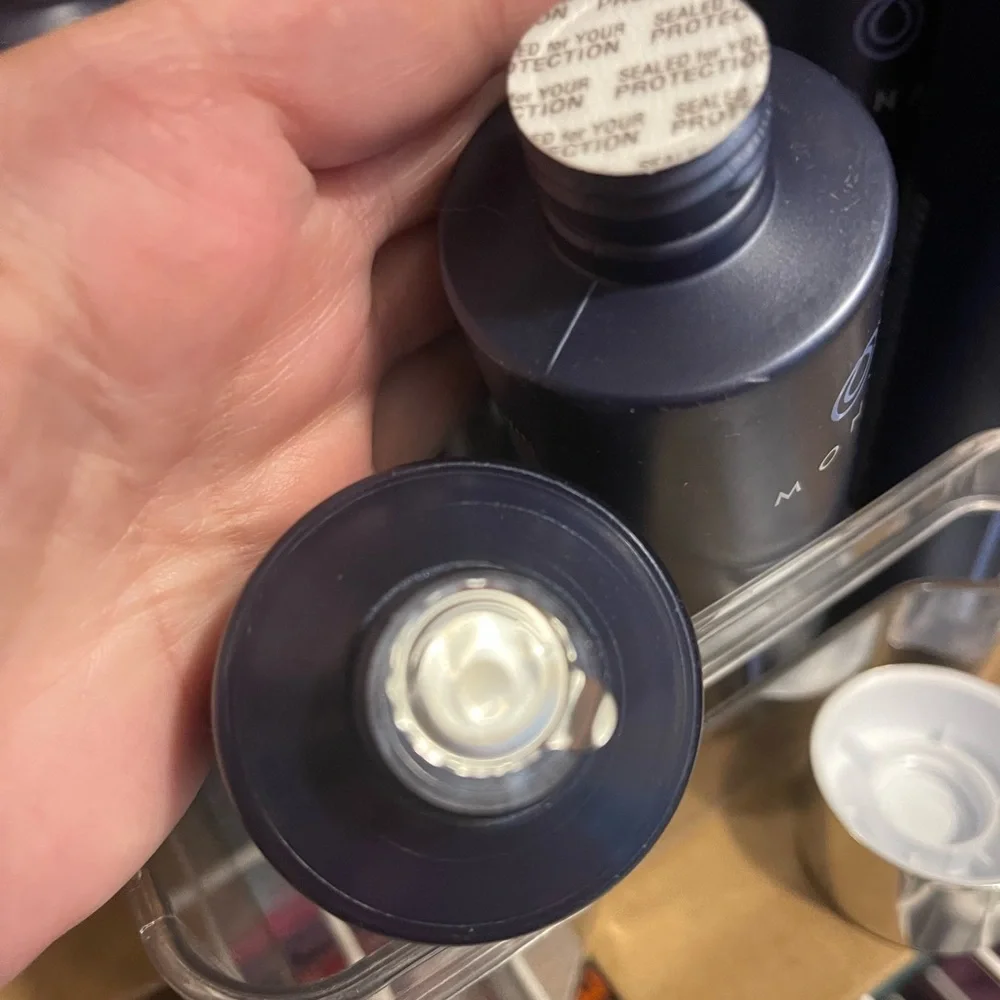 Monat RENEW shampoo & conditioner was